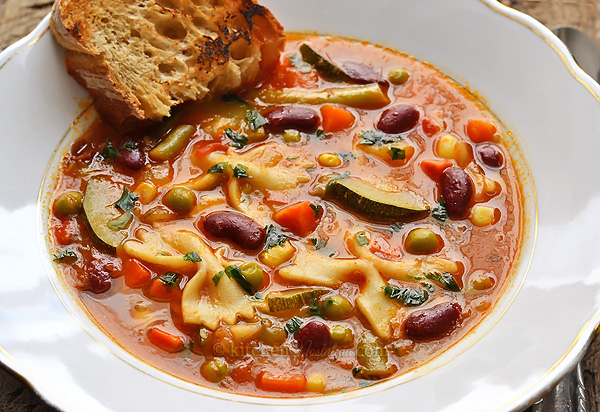 Italian Recipe - Quick & Easy Minestrone Soup Recipe
